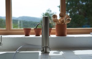 Cómo filtrar el agua del grifo